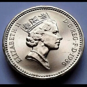 United Kingdom Queen Elizabeth II One Pound Coin Brilliant Uncirculated..